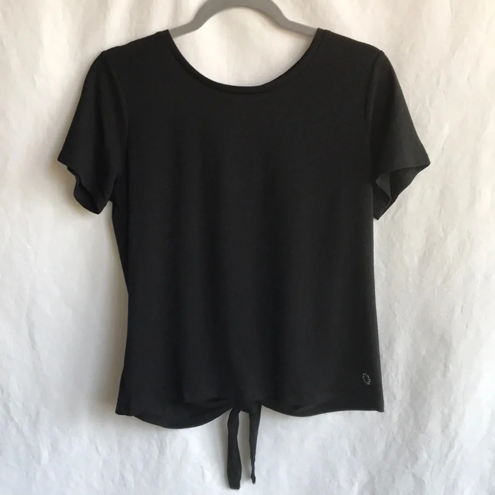 Pro Player black tee with back tie, size M